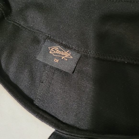 Black Widow Retro Dress - Picture 4 of 6